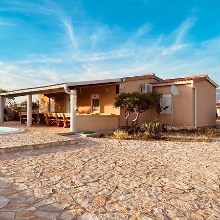 Beautiful Secluded Area Near Novalja Vacation House With Pool And Sea View Villa Lara Eksteriør bilde